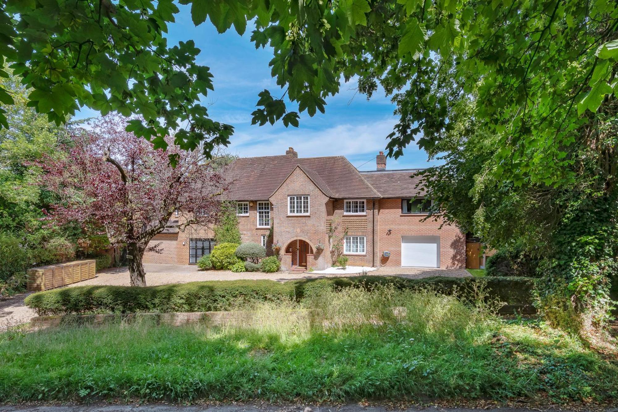 Westleigh Hotel Ashtead Exterior foto