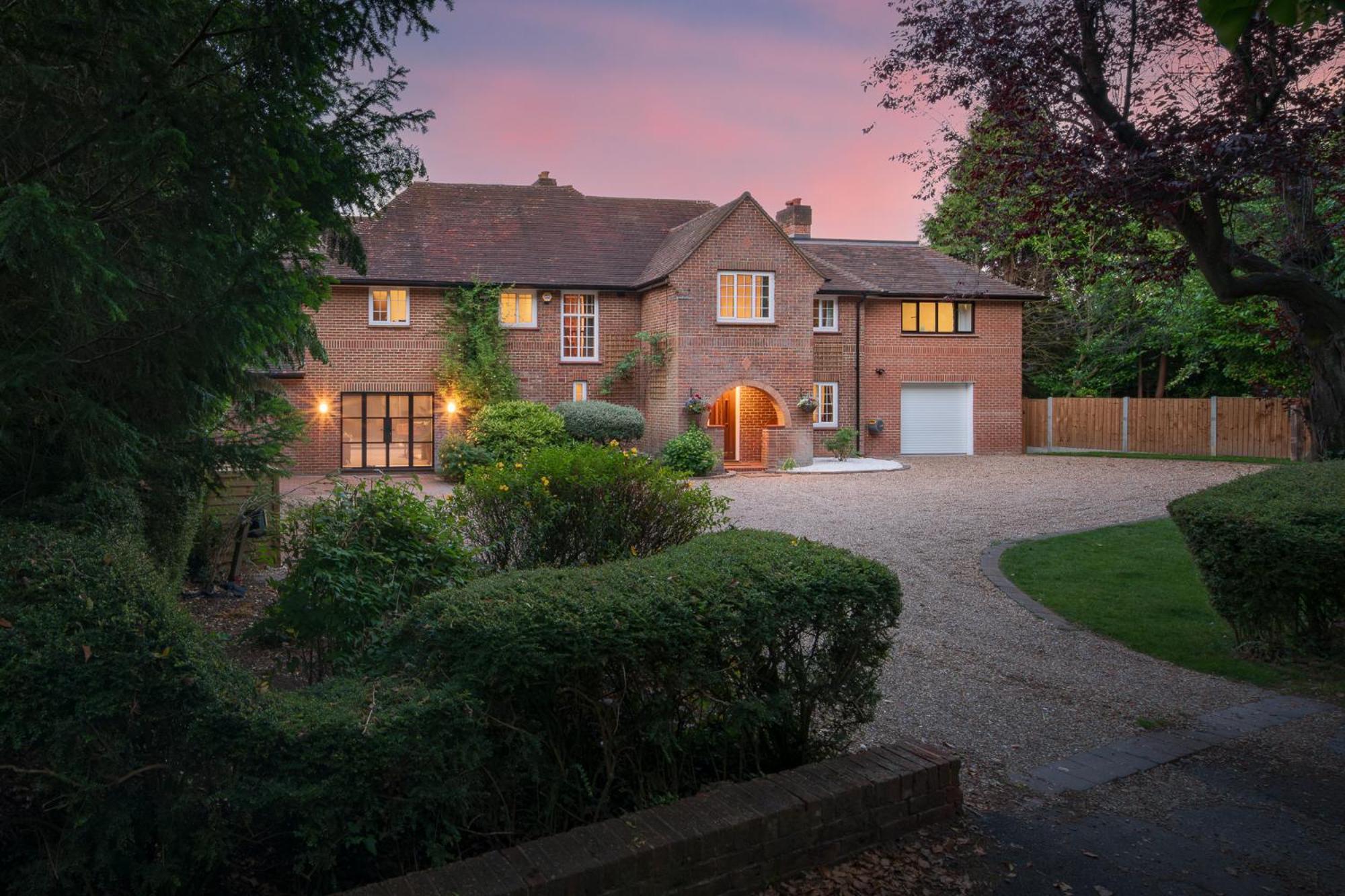 Westleigh Hotel Ashtead Exterior foto
